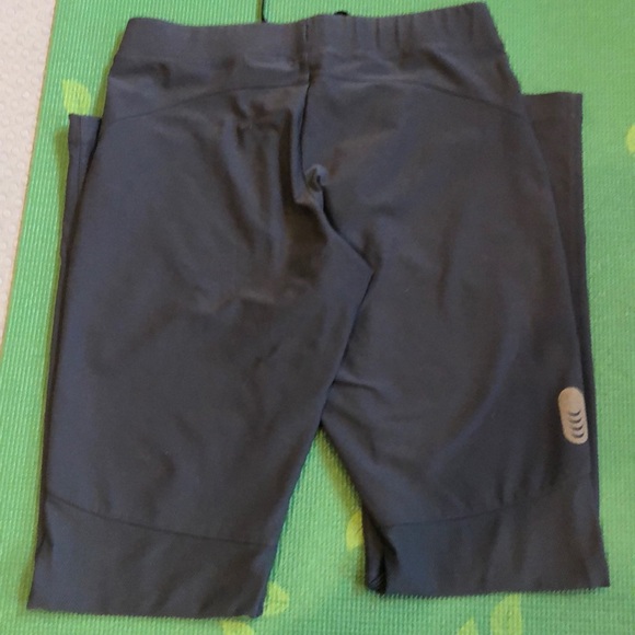 Nike Dri-Fit Running/Yoga Pants - Picture 5 of 6